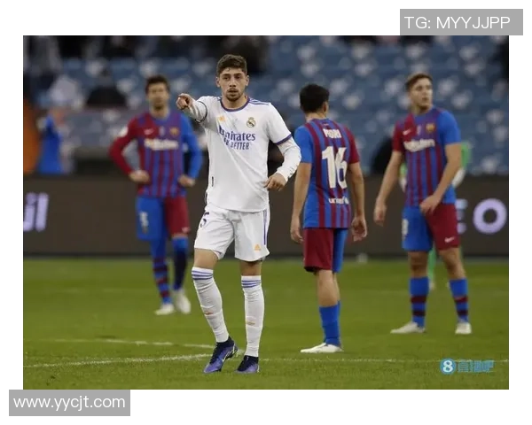 足总杯激战：皇马与拜仁1比1平局神扑引发争议判罚全场沸腾